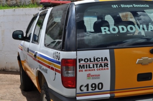 POLÍCIA MILITAR RODOVIÁRIA FLAGRA CONDUTOR EMBRIAGADO.