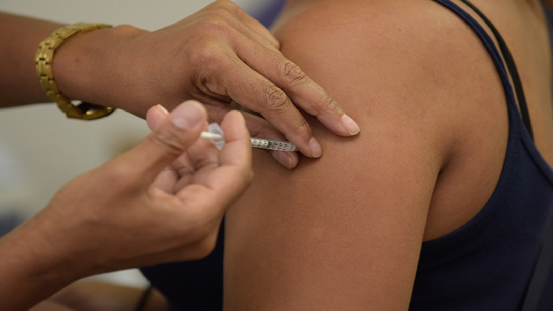 Não se vacinar é a principal razão da ocorrência de casos de Febre Amarela no Estado