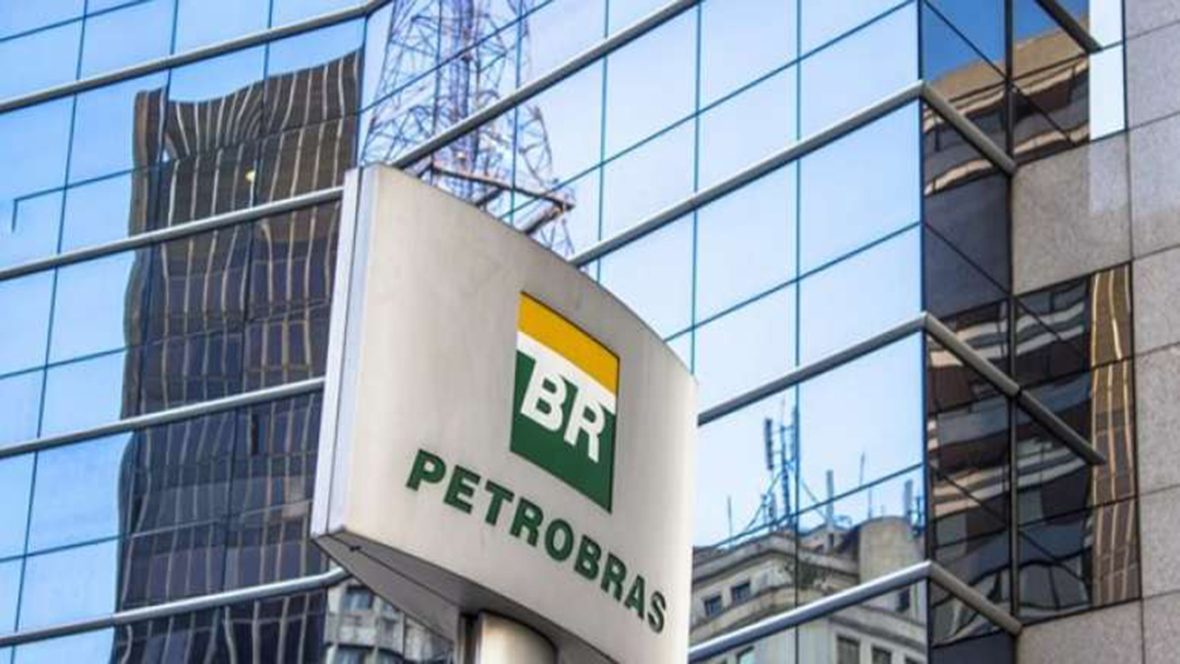 Concurso Petrobras 2018: Saiu o edital para 353 vagas! Salários de até R$ 10 mil!