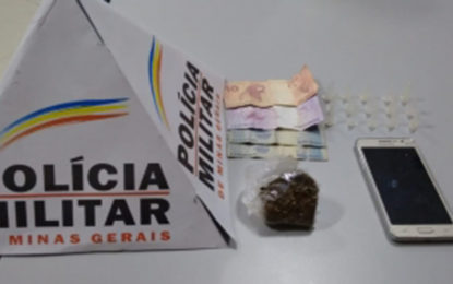 Adolescentes são apreendidos por tráfico de drogas em operação no bairro da Penha em Barbacena