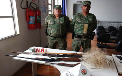 Polícia Militar do Meio Ambiente apreende 3 armas de fogo em Alto  Rio Doce-MG