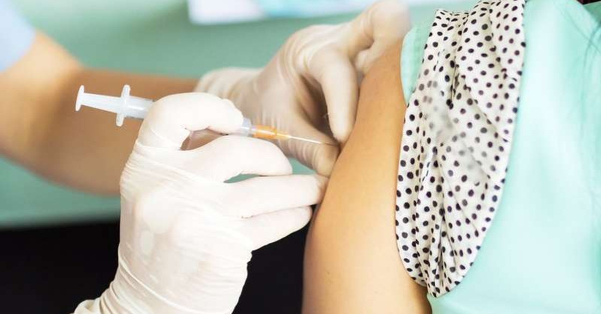 HPV: VACINA PREVINE CERCA DE 70% DOS CÂNCERES CAUSADOS PELO VÍRUS