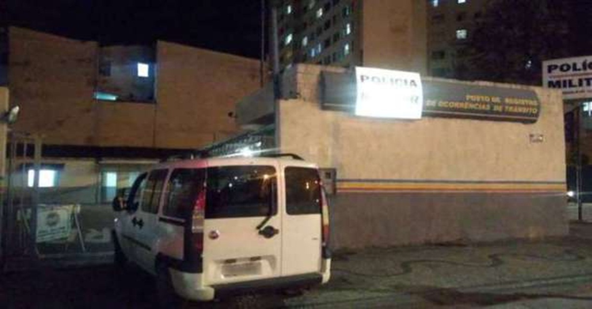 Com sintomas de embriaguez, homem é preso após confundir posto da PM com estacionamento na Capital Mineira