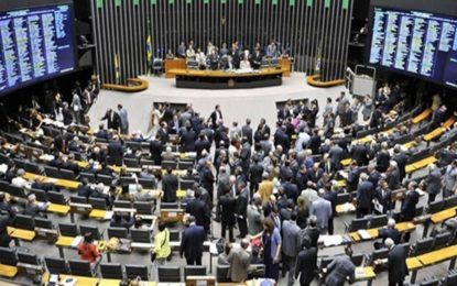 Câmara dos Deputados recorre de suspensão do pagamento do auxílio-mudança a reeleitos