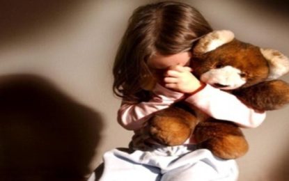 Criança de 5 anos dá entrada em unidade de saúde com suspeita de estupro em Uberlândia