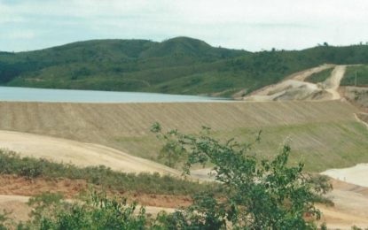 Moradores de cidades do Norte de Minas participam de simulação de rompimento em barragens