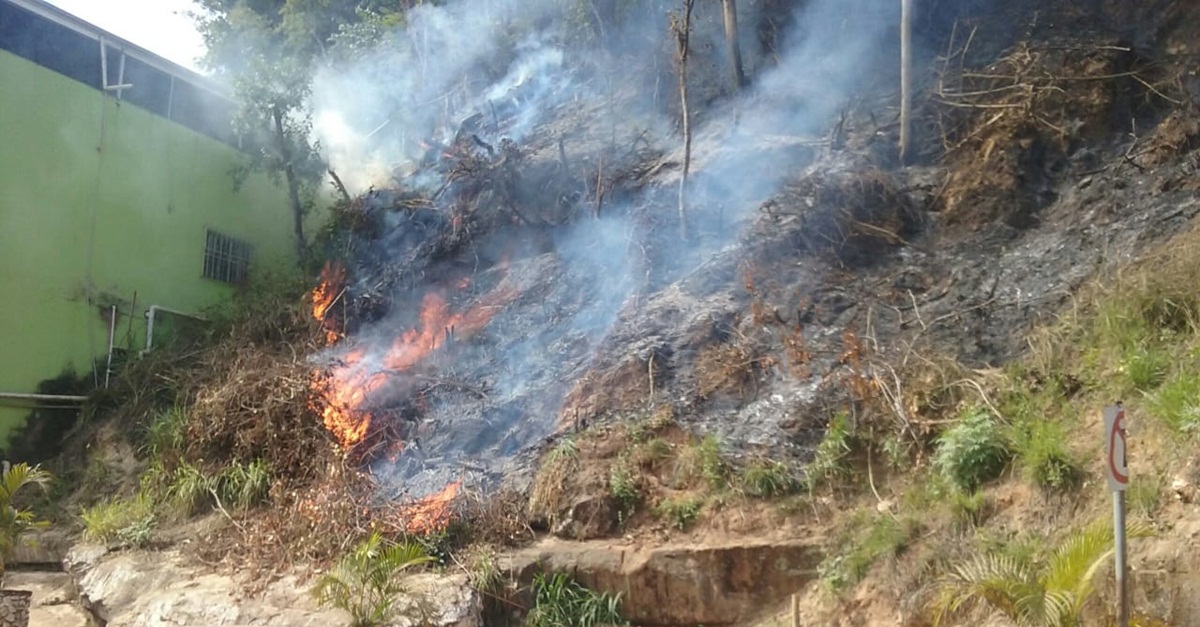 Polícia Militar de Meio Ambiente autua dono de terreno por incêndio florestal em Cipotânea