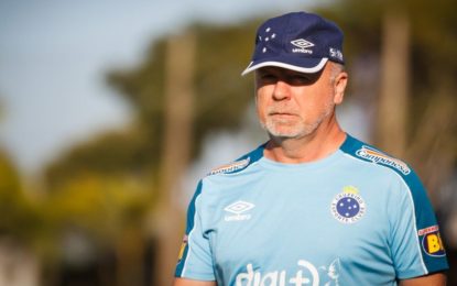 Mano Menezes pede demissão e não é mais técnico do Cruzeiro