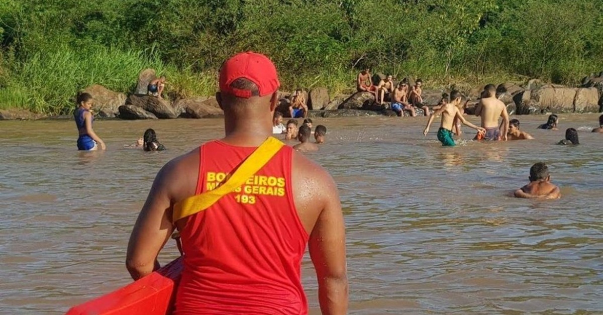 Militares retomam buscas por condutor de moto aquática que desapareceu em Conceição das Alagoas