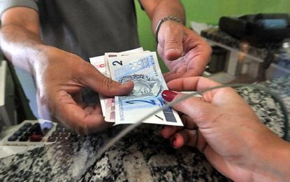Empresas brasileiras devem, em média, R$ 5 mil, segundo CNDL