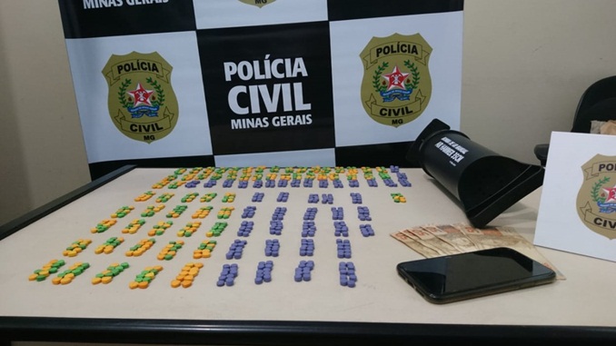 PCMG prende suspeitos de receberem drogas pelo correio em São João del Rei