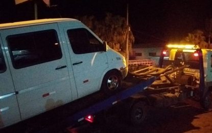 Veículos que realizavam transporte clandestino são apreendidos em Barbacena