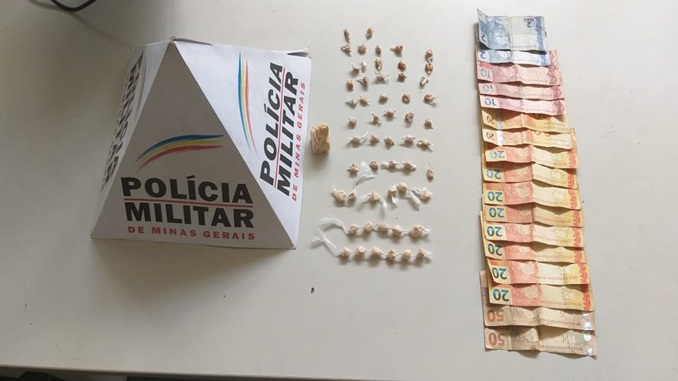 Menor é apreendido em flagrante suspeito de Tráfico de drogas em Santa Cruz de Minas
