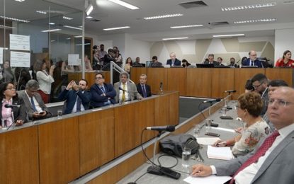 Secretário afirma que se a Cemig não for privatizada, não terá dinheiro para continuar operações em 2023