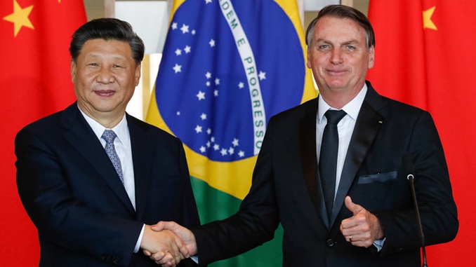 China disponibilizará US$ 100 bilhões para governo brasileiro