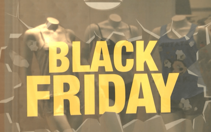 Descontos da Black Friday podem chegar a 50%; consumidor deve gastar em média R$ 500