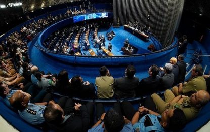 Bolsonaro sanciona Lei que prevê mudanças na Previdência de militares