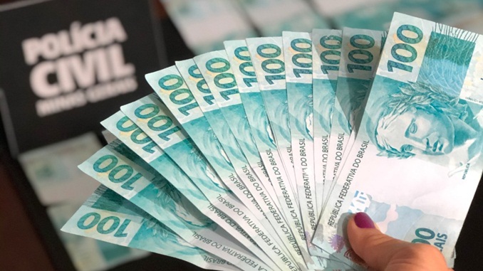 Polícia Civil apreende notas de R$100 que seriam distribuídas em Conselheiro Lafaiete
