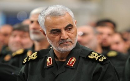 Irã promete “vingança” aos EUA por morte de general e crise faz preço do petróleo disparar no mundo