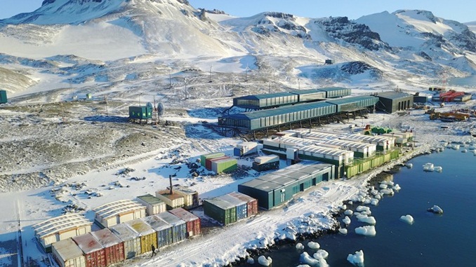Estação de pesquisa brasileira na Antártica é reinaugurada