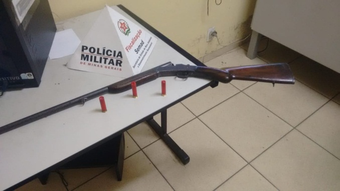 Polícia Militar de Meio Ambiente prende suspeitos de caça e apreende arma de fogo