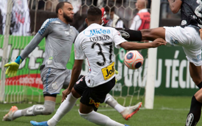 ESTADUAIS: Corinthians vence Santos e Botafogo leva a melhor contra Vasco
