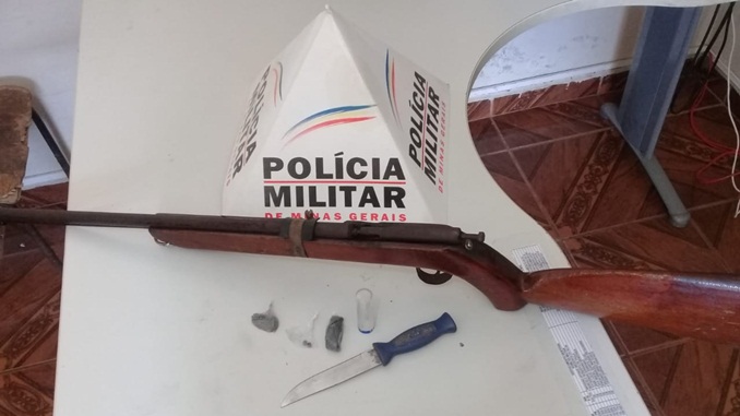 Policia Militar apreende arma de fogo, em Ibertioga