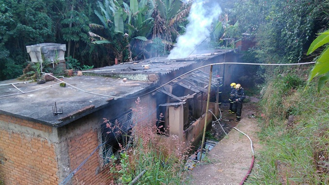 Vingança pode ter sido motivo de incêndio em residência, no Bairro João Paulo II, em Barbacena
