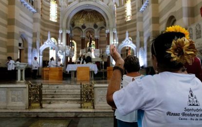 Entidades da Igreja Católica orientam fiéis para evitar transmissão do coronavírus em missas