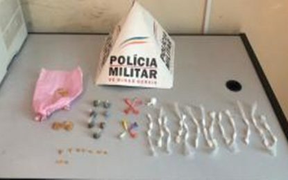 Polícia Militar apreende drogas no Bairro Diniz, em Barbacena