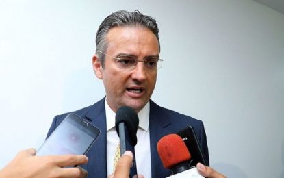 Bolsonaro nomeia Rolando Alexandre de Souza, braço direito de Alexandre Ramagem, para diretoria da PF