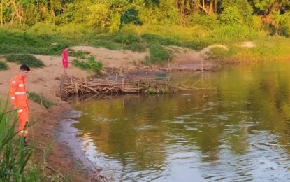Adolescente desaparece após nadar no rio Piracicaba, em Coronel Fabriciano