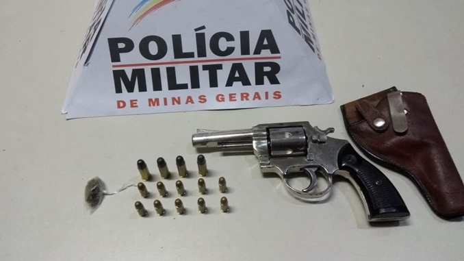 Autor é preso em flagrante por Posse ilegal de arma de fogo, em São João Del-Rei