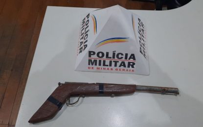 Polícia Militar apreende arma de fogo, em Alto Rio Doce