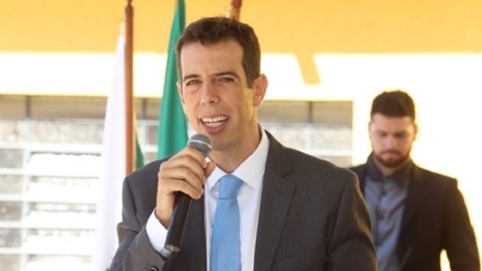 Renato Feder pode ser confirmado como novo ministro da Educação