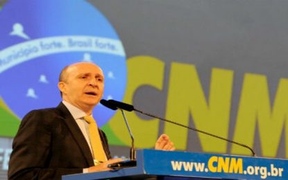 Sem ICMS e ISS na reforma tributária, Brasil não resolverá problema pela raiz, defende presidente da CNM