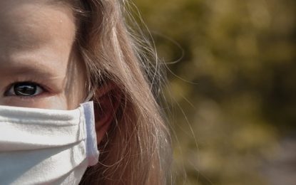 Especialistas apontam que cuidados com as máscaras devem aumentar com calor