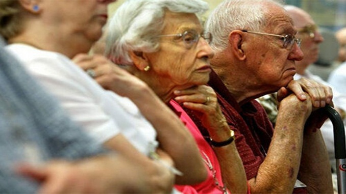 Mais de 2,1 mil instituições para idosos vão receber auxílio emergencial