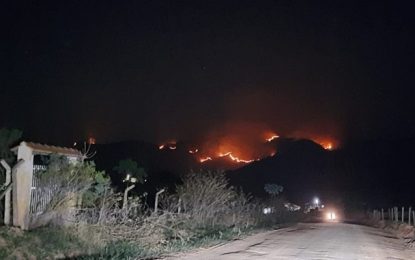 Incêndio atinge Parque Nacional da Serra da Canastra, em São Roque de Minas