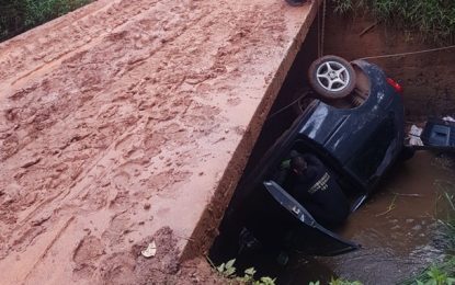 Capotamento de veículo deixa vítimas fatais no distrito de Curral Novo, município de Antônio Carlos