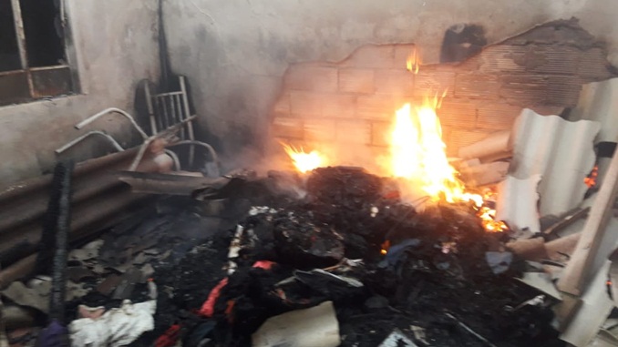 Incêndio atinge residência em Congonhas