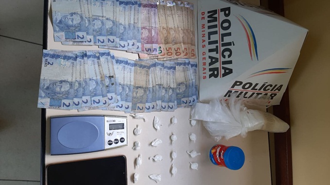Homem é preso por tráfico de drogas em Barbacena