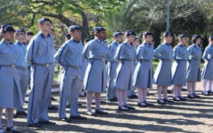 Municípios têm até 5 de fevereiro para manifestarem interesse no Programa Nacional das Escolas Cívico-Militares