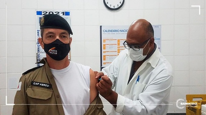 Profissionais das Forças de Segurança e Salvamento e das Forças Armadas começaram a ser imunizados em Barbacena