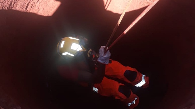 Homem cai dentro de cisterna de aproximadamente 13 metros em Ituiutaba