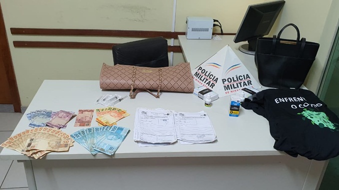 Polícia Militar prende suspeita de aplicar falsa vacina e roubar senhora em Barbacena