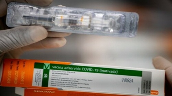 Ministério da Saúde recebe novo lote com 1 milhão de doses da Coronavac