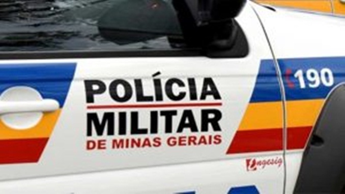 Criminosos armados roubam caminhoneiro em Barbacena