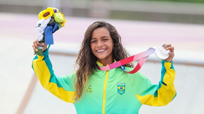 Rayssa Leal é a mais jovem medalhista olímpica da história do Brasil