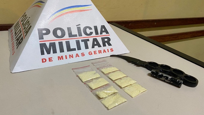 Polícia Militar apreende drogas no Bairro Santa Luzia em Barbacena